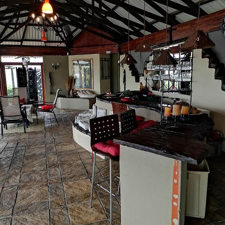Amazian Mountain River Lodge Underberg Exterior foto