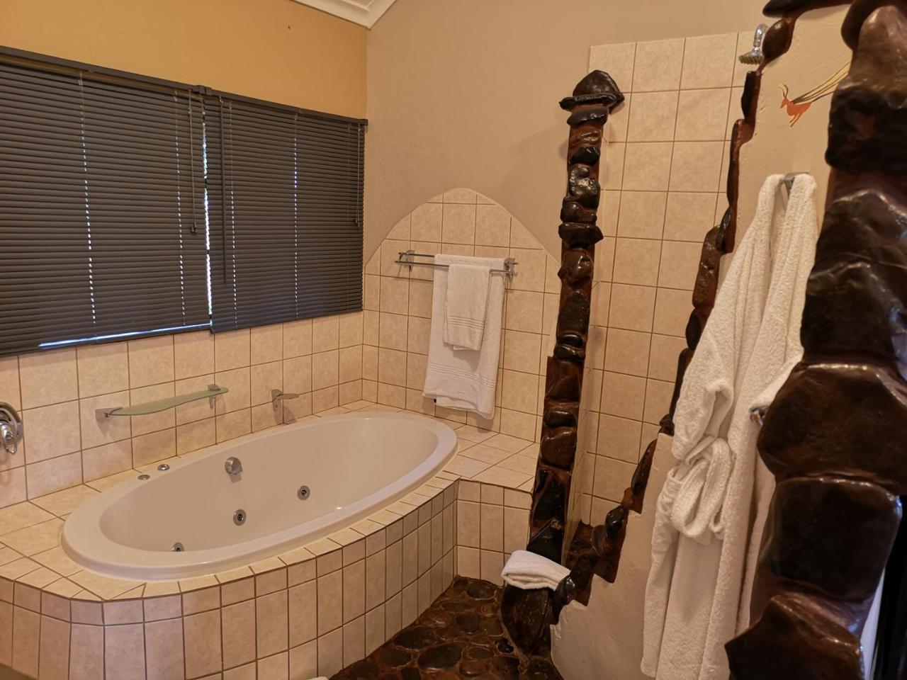 Amazian Mountain River Lodge Underberg Exterior foto